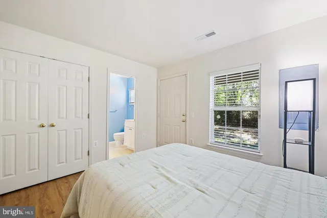 $2,600 | 23110 Blackthorn Square, Sterling, VA 20166