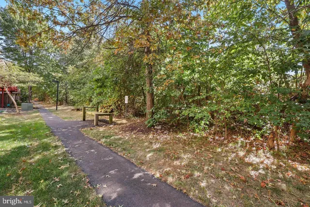 $2,600 | 23110 Blackthorn Square, Sterling, VA 20166