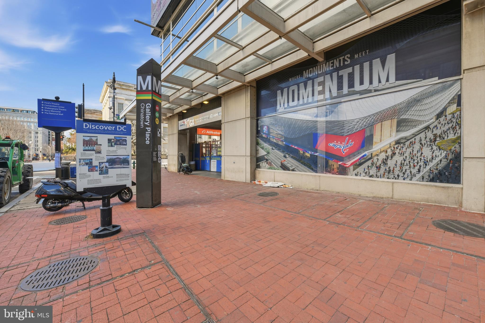 916 G St. Northwest, Unit 903 Washington, DC 20001 - Photo 46 of 65 a view of a building with sitting area