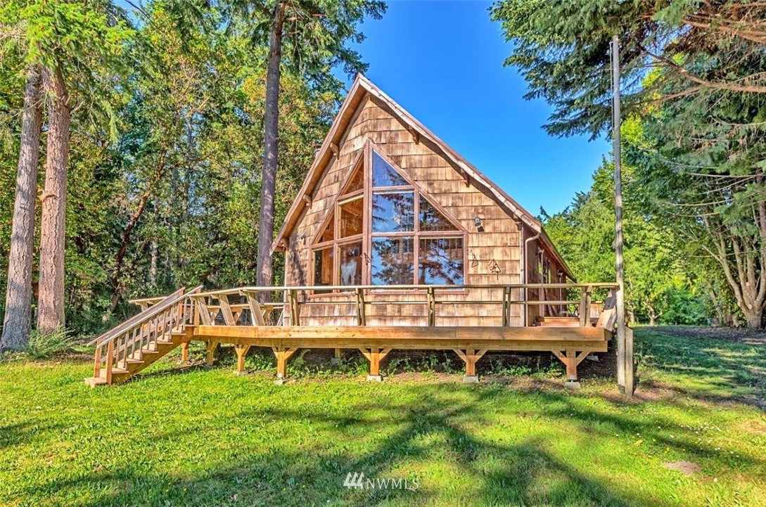 601 Griffith Point Road Nordland, WA 98358 - Photo 18 of 25
