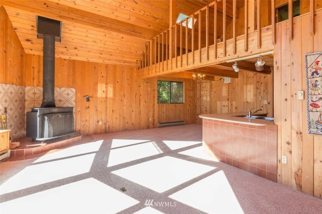 601 Griffith Point Road Nordland, WA 98358 - Photo 3 of 25