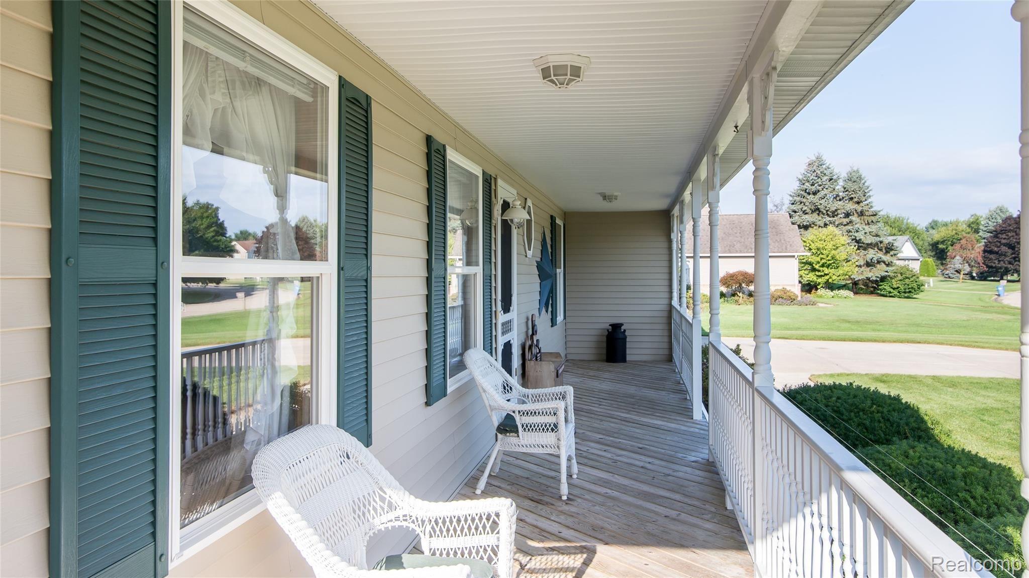 8918 Buchanan Road Brighton, MI 48116 - Photo 4 of 30 003_3.jpg