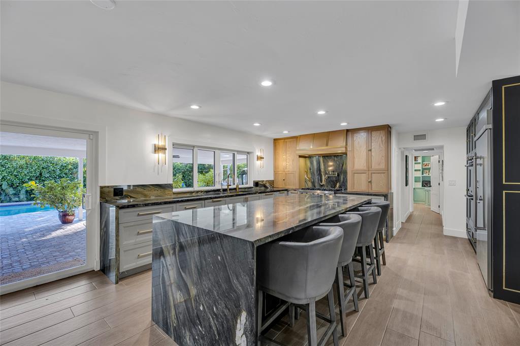 2 Mendota Lane Sea Ranch Lakes, FL 33308 - Photo 23 of 64