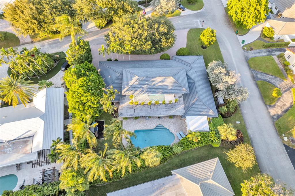 2 Mendota Lane Sea Ranch Lakes, FL 33308 - Photo 4 of 64