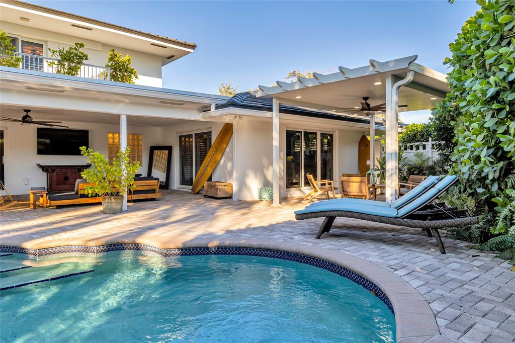 2 Mendota Lane Sea Ranch Lakes, FL 33308 - Photo 5 of 64