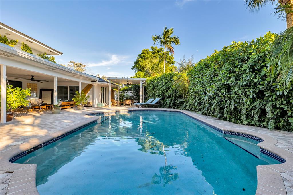 2 Mendota Lane Sea Ranch Lakes, FL 33308 - Photo 6 of 64