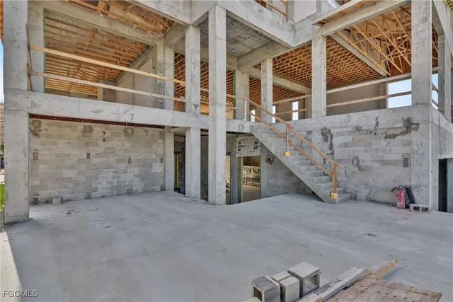 $6,295,000 | 8351 Estero Boulevard, Fort Myers Beach, FL 33931