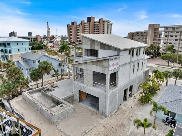 $6,295,000 | 8351 Estero Boulevard, Fort Myers Beach, FL 33931