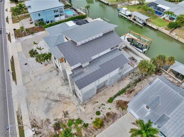 $6,295,000 | 8351 Estero Boulevard, Fort Myers Beach, FL 33931