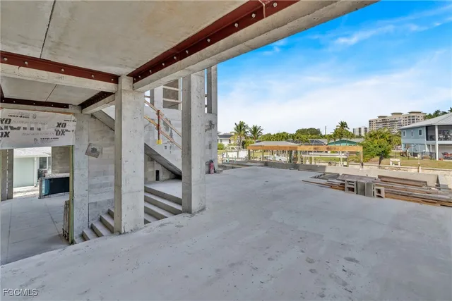 $6,295,000 | 8351 Estero Boulevard, Fort Myers Beach, FL 33931