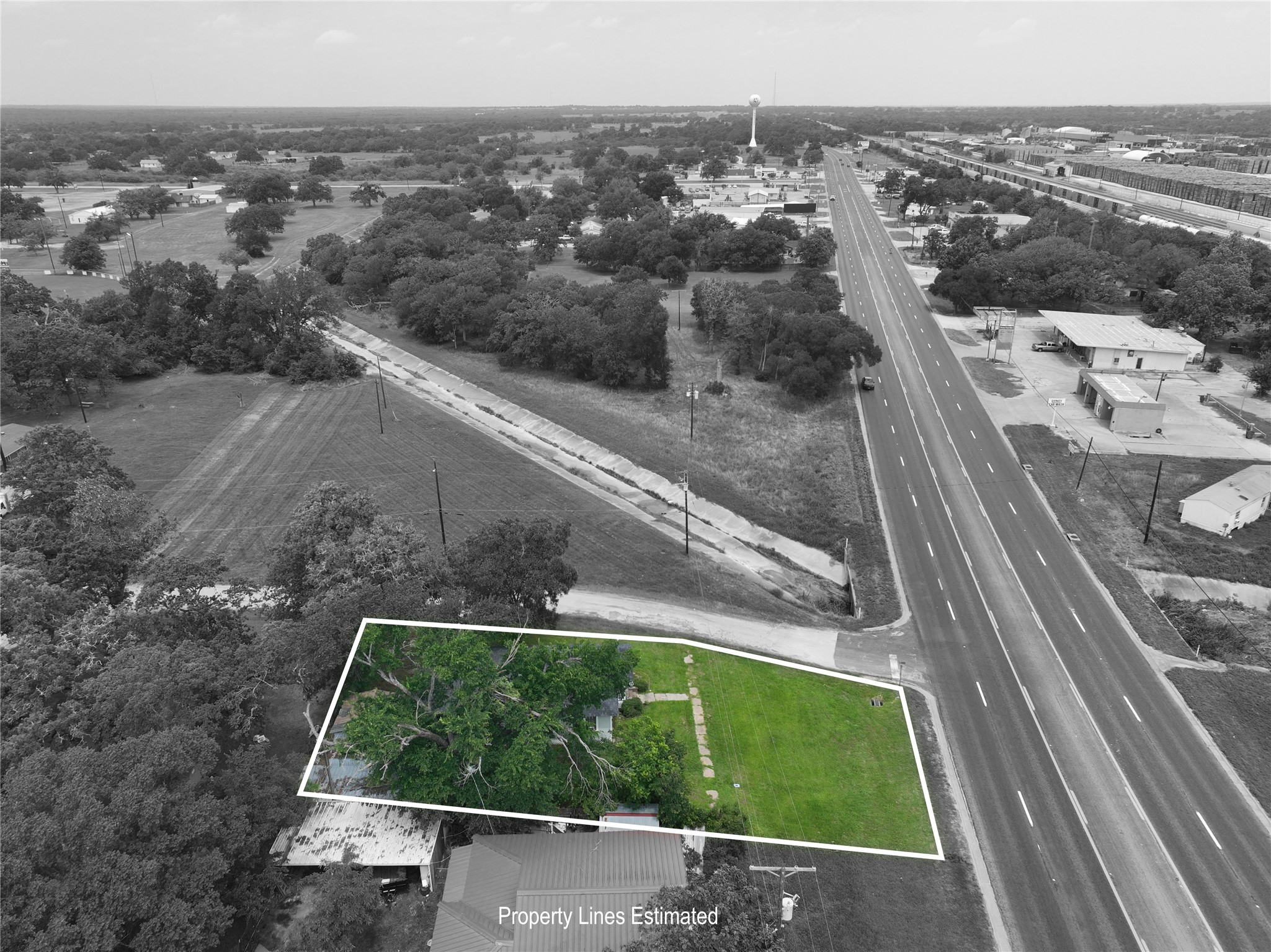 17066 Highway 36 Somerville, TX 77879 - Photo 10 of 16 a view of a city