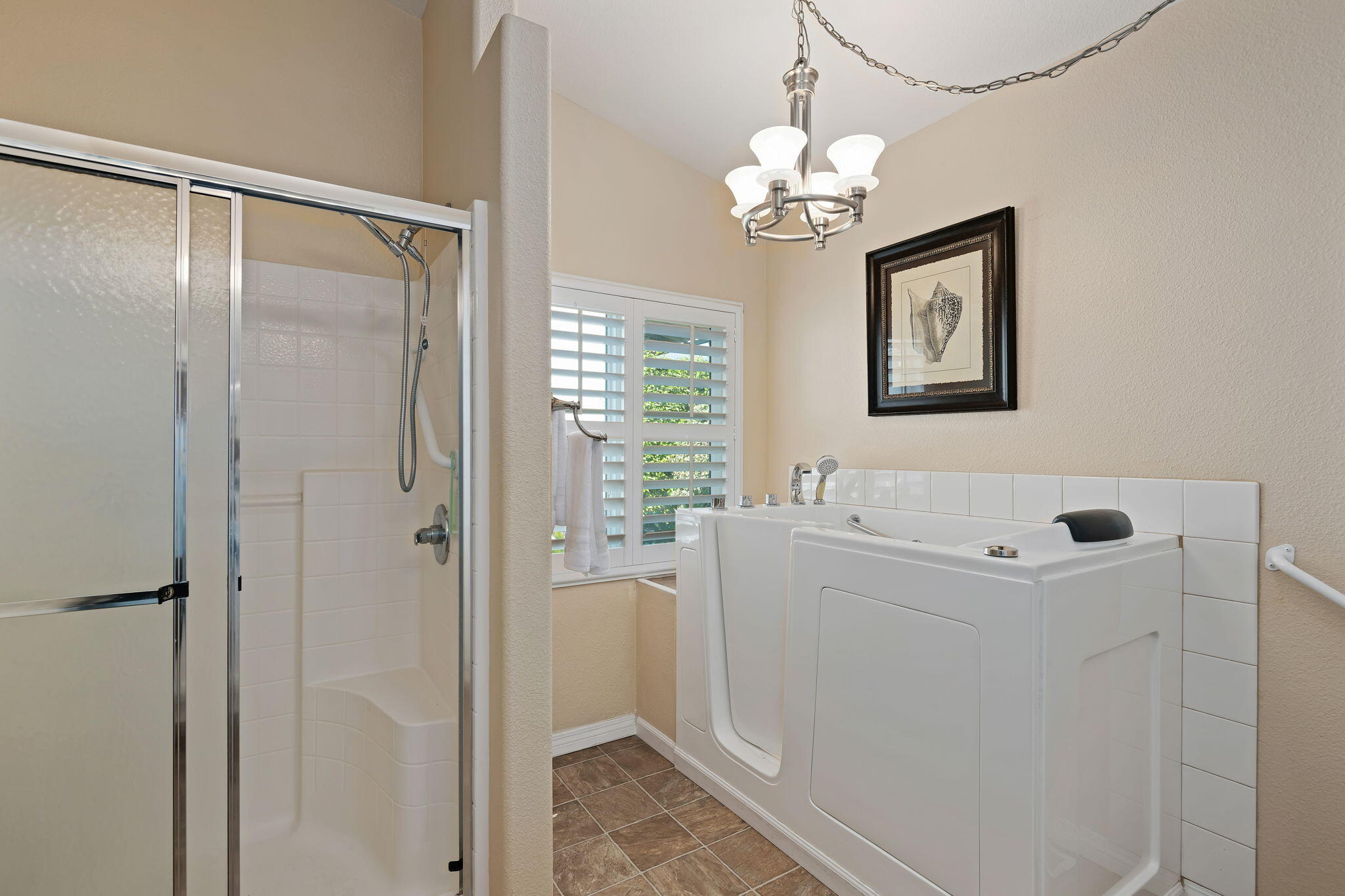340 Old Mill Road, Unit SPC 90 Santa Barbara, CA 93110 - Photo 15 of 29 17-Primary Bathroom