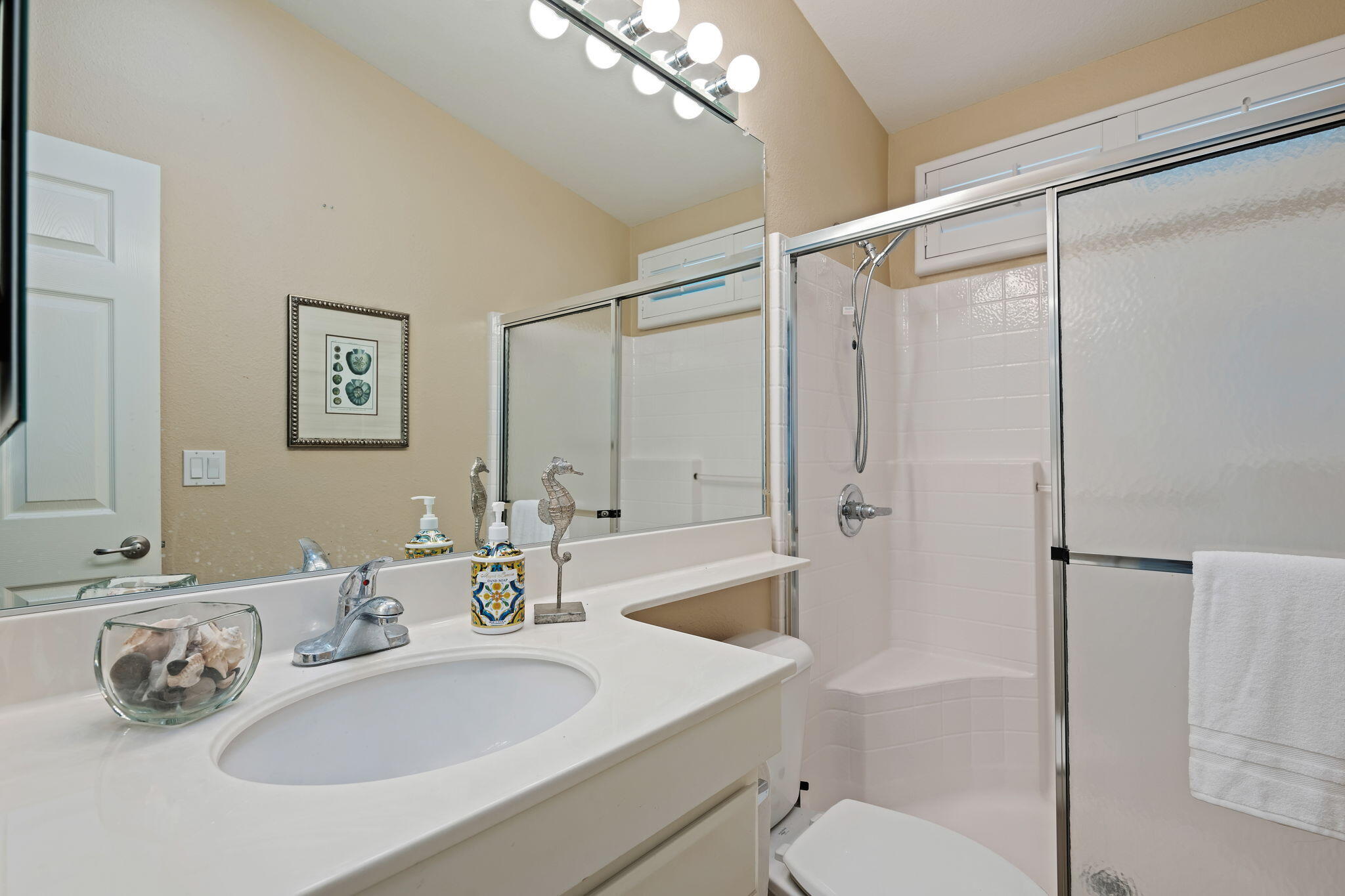 340 Old Mill Road, Unit SPC 90 Santa Barbara, CA 93110 - Photo 17 of 29 19-Bathroom 2