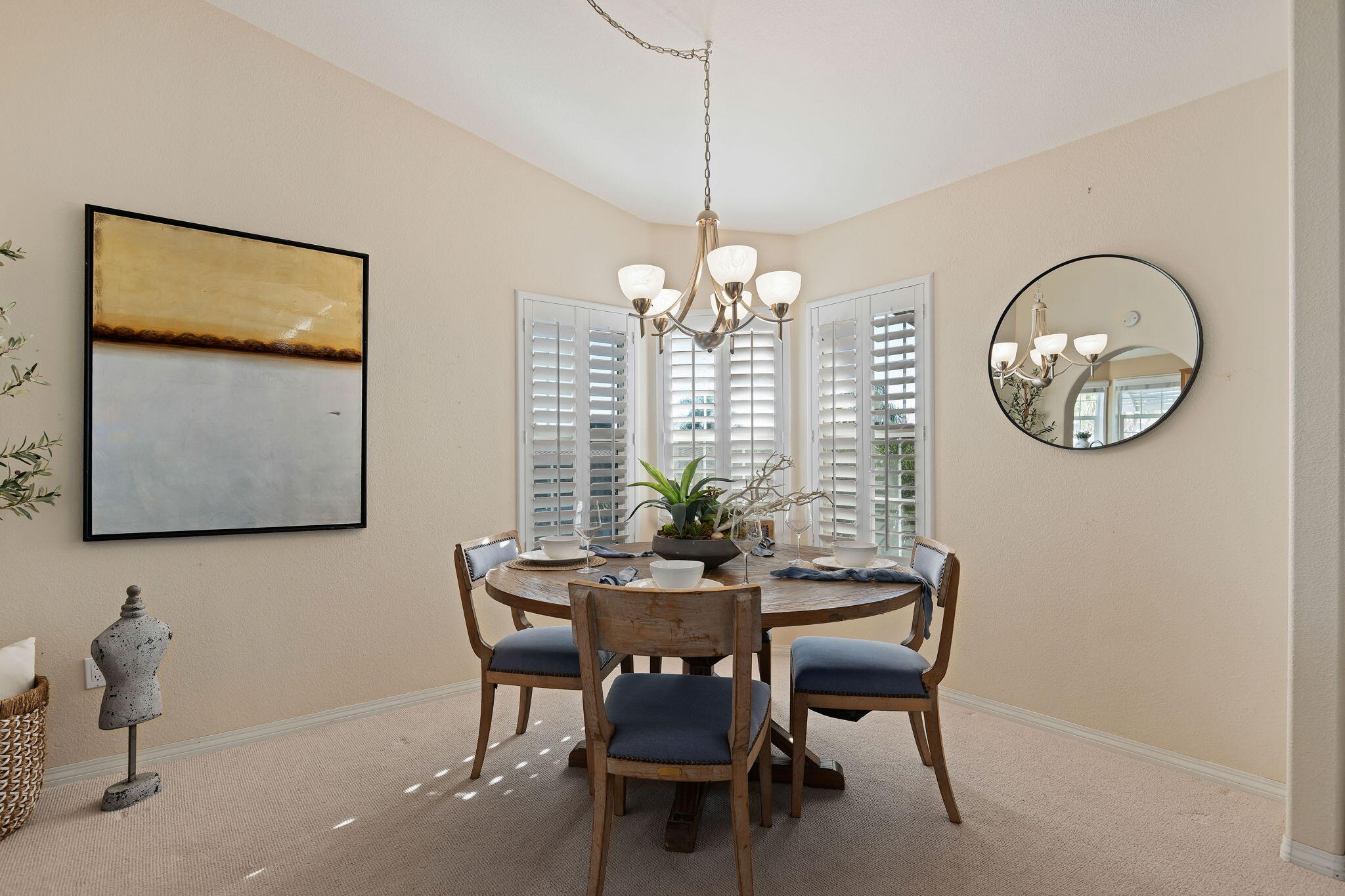 340 Old Mill Road, Unit SPC 90 Santa Barbara, CA 93110 - Photo 7 of 29 09-Dining