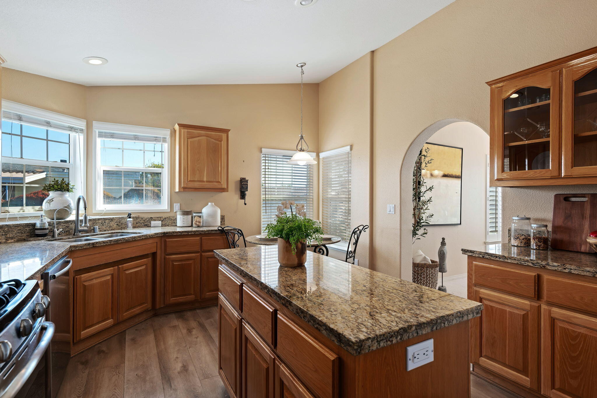 340 Old Mill Road, Unit SPC 90 Santa Barbara, CA 93110 - Photo 9 of 29 11-Kitchen