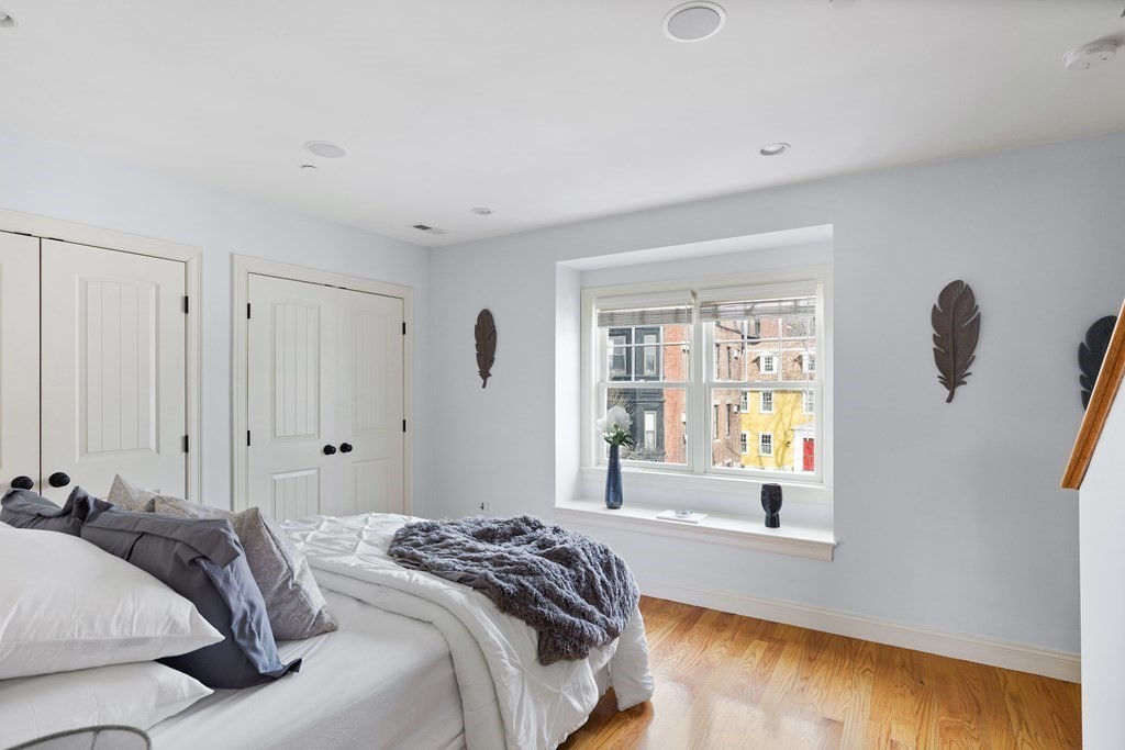 48 Rutherford Avenue Boston, MA 02129 - Photo 9 of 20 Gallery Image 9
