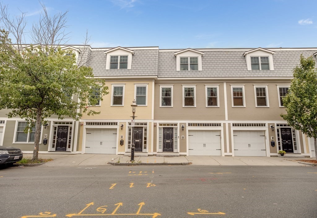 48 Rutherford Avenue Boston, MA 02129 - Photo 10 of 20 Gallery Image 10