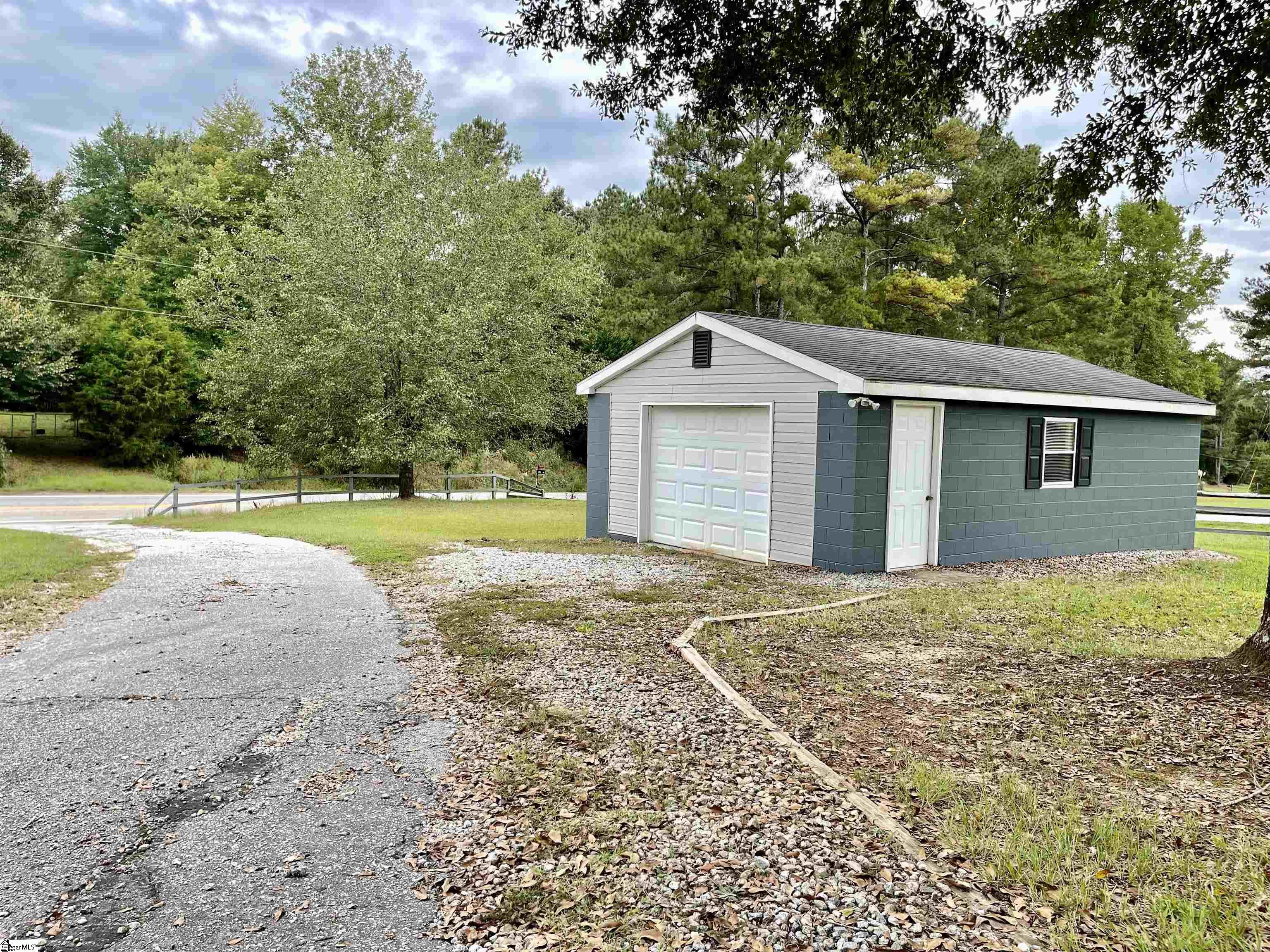 516 A New Harrison Bridge Road Simpsonville, SC 29680 - Photo 15 of 18