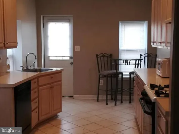 $1,500 | 503 North Patterson Park Avenue, Baltimore, MD 21205