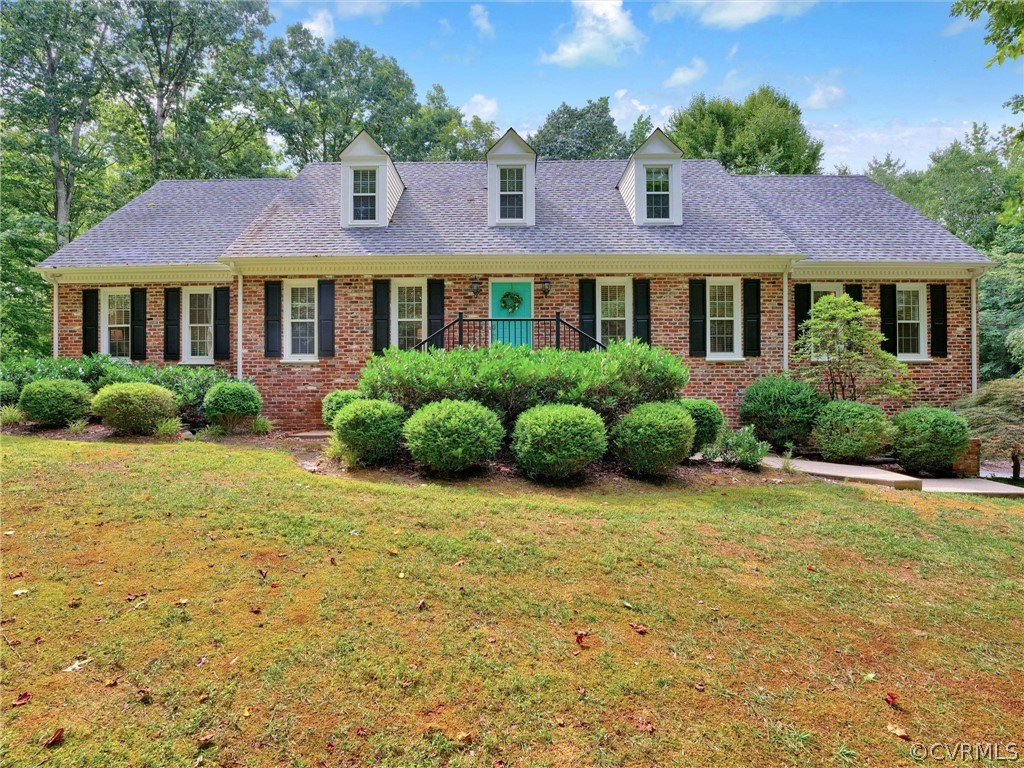 12100 2nd Branch Road Chesterfield, VA 23838 - Photo 1 of 41 a front view of a house with a garden