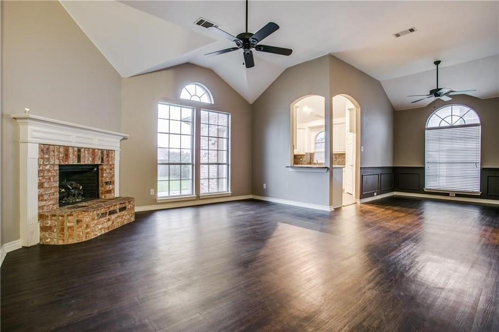 2105 Cardinal Drive Forney, TX 75126 - Photo 5 of 12