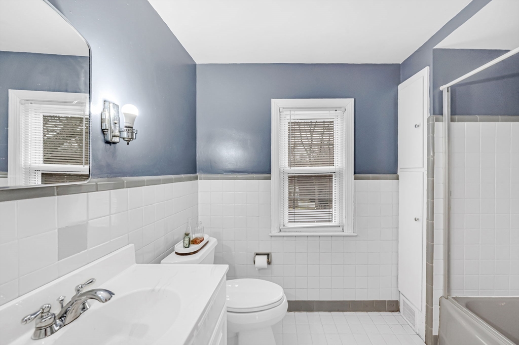 103 Emerson Street Springfield, MA 01118 - Photo 21 of 32 Gallery Image 21