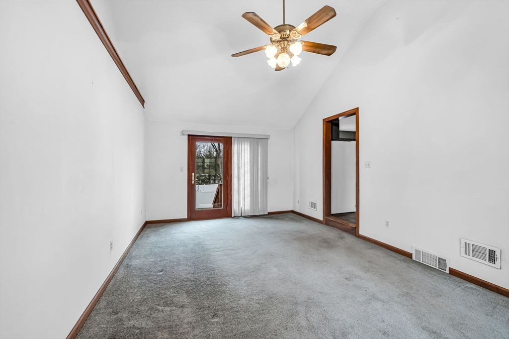 103 Emerson Street Springfield, MA 01118 - Photo 5 of 32 Gallery Image 5