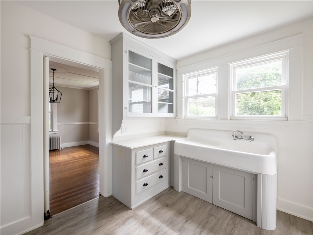 9 Sagamore Street Newport, RI 02840 - Photo 16 of 31