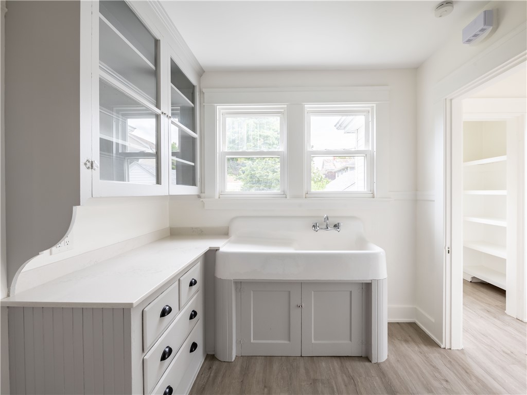 9 Sagamore Street Newport, RI 02840 - Photo 17 of 31