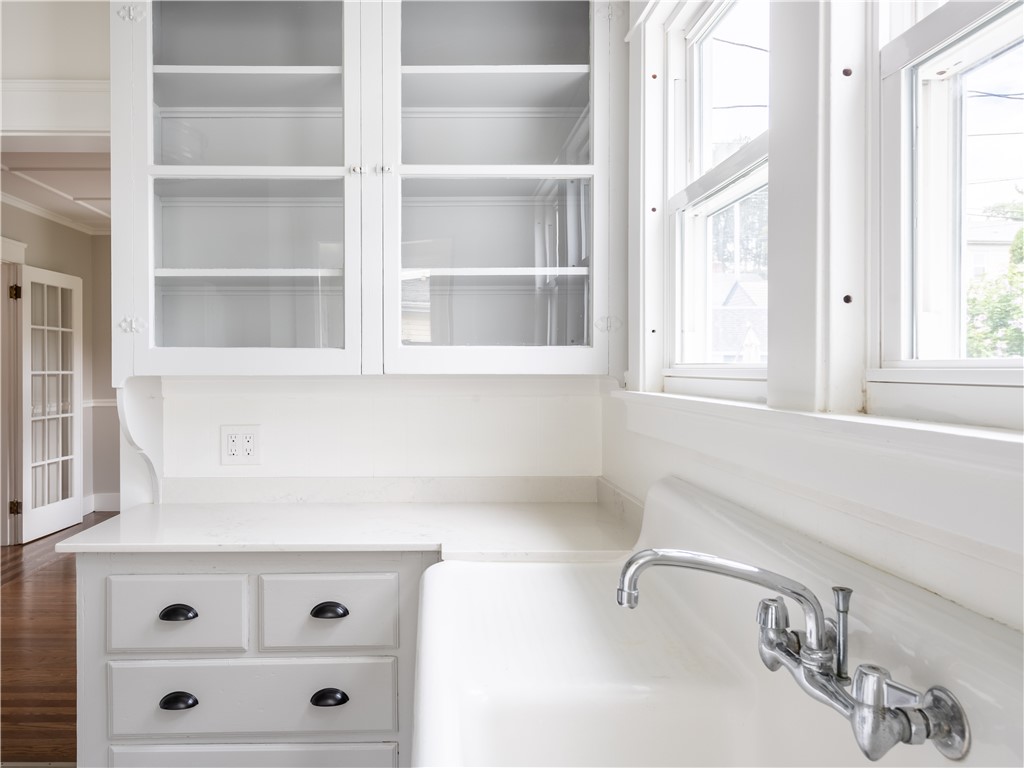 9 Sagamore Street Newport, RI 02840 - Photo 18 of 31