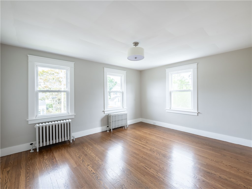 9 Sagamore Street Newport, RI 02840 - Photo 22 of 31