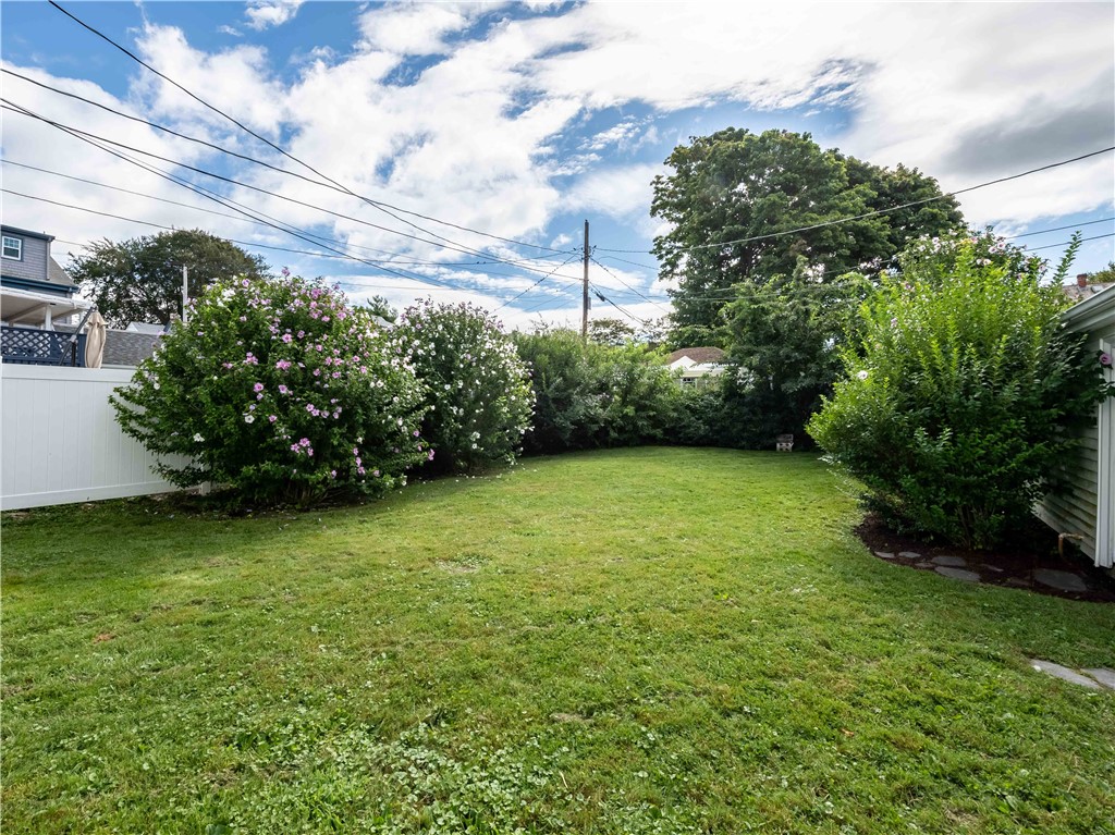 9 Sagamore Street Newport, RI 02840 - Photo 30 of 31