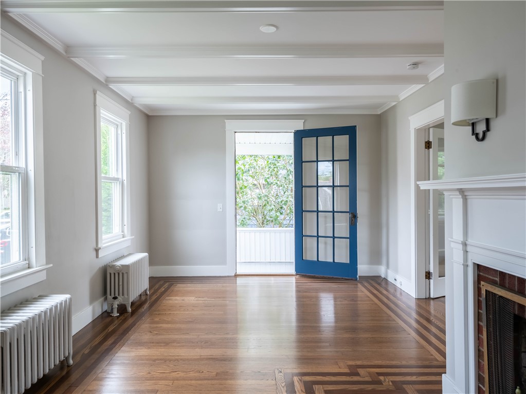 9 Sagamore Street Newport, RI 02840 - Photo 6 of 31