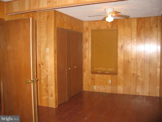 30 Old Log Road Linden, VA 22642 - Photo 15 of 26 Bedroom (Master)