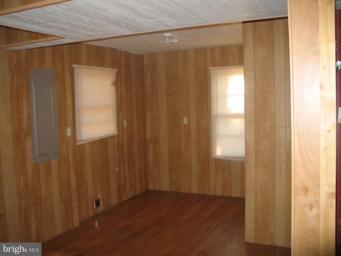 30 Old Log Road Linden, VA 22642 - Photo 16 of 26 Interior (General)