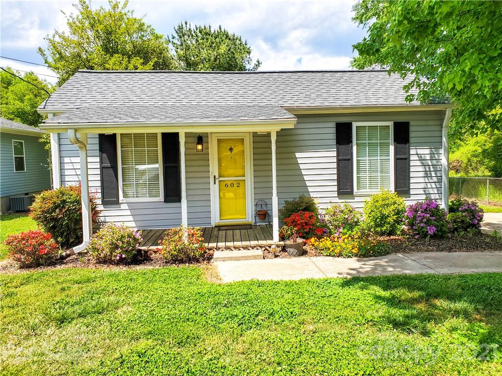 602 Self Street Cherryville, NC 28021 - Photo 2 of 22 front view of a house with a yard