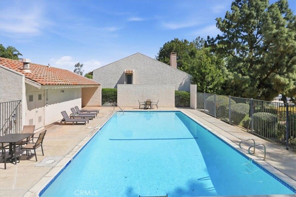 2272 El Capitan Drive Riverside, CA 92506 - Photo 28 of 33 Pool