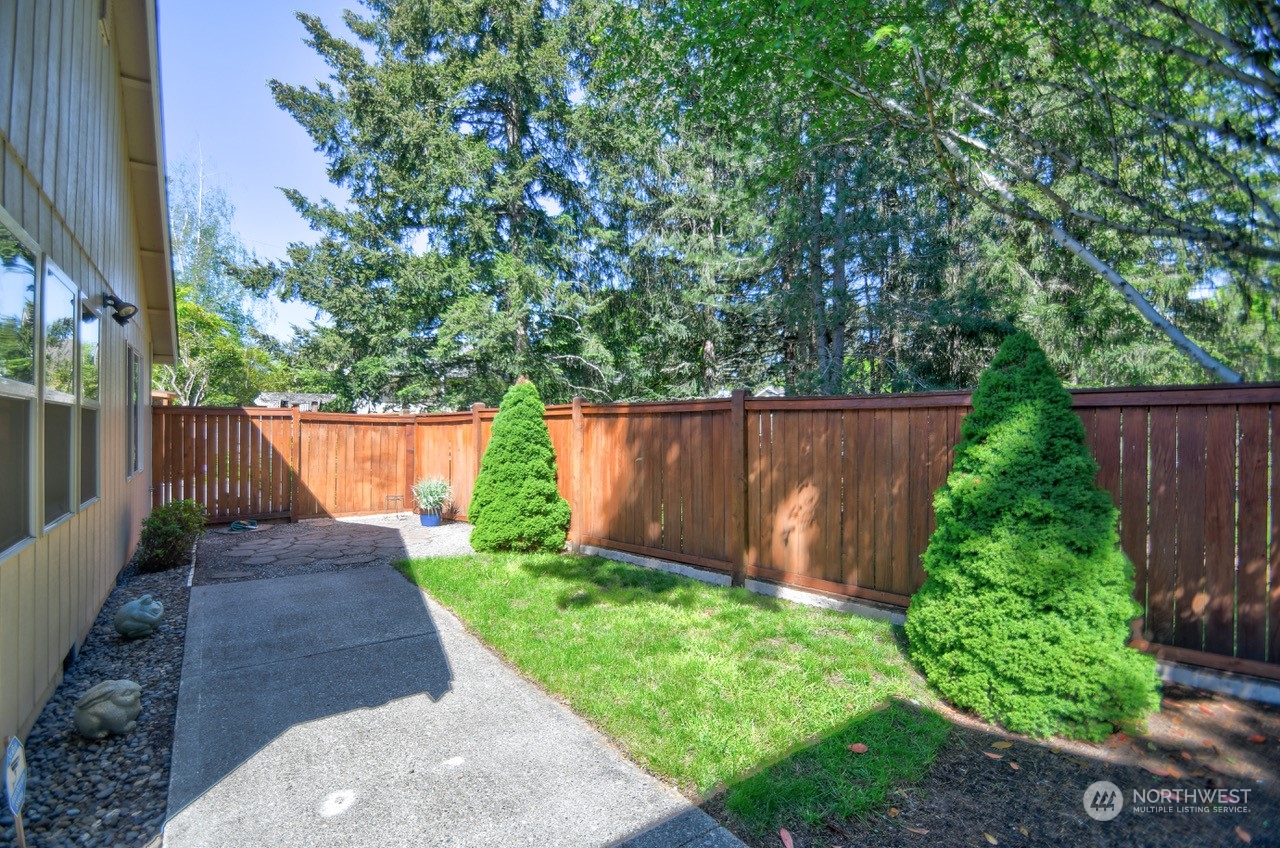 4530 Beckonridge Loop Southeast Lacey, WA 98513 - Photo 25 of 28 a view of garden