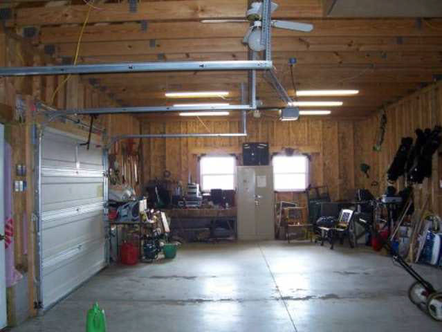7845 West Windsor Road Farmland, IN 47340 - Photo 3 of 9 Gallery Image 3