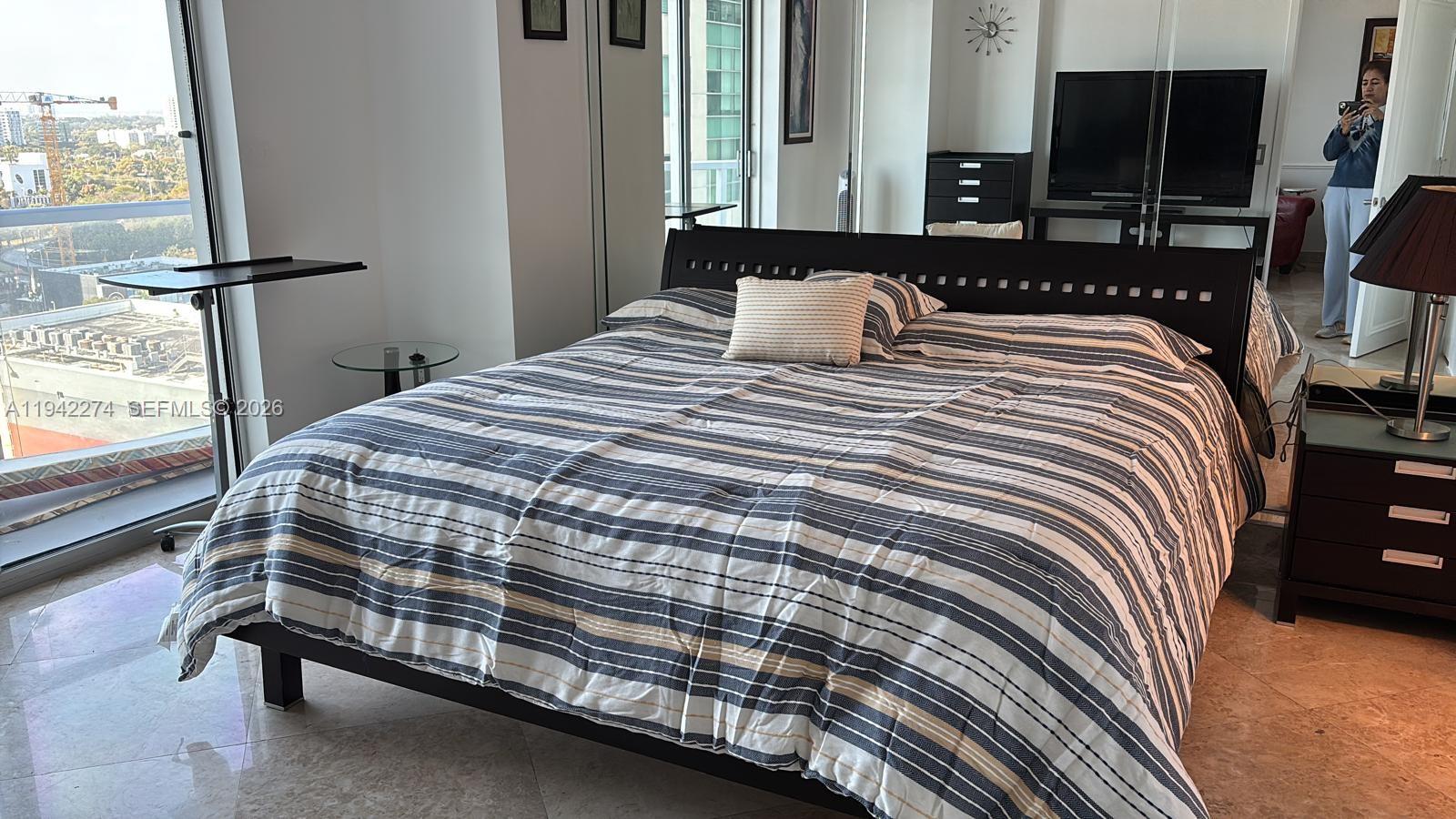 185 Southwest 7th Street, Unit 1502 Miami, FL 33130 - Photo 14 of 37