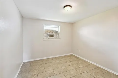 $180,000 | 4829-31 Rosemont Place, New Orleans, LA 70126