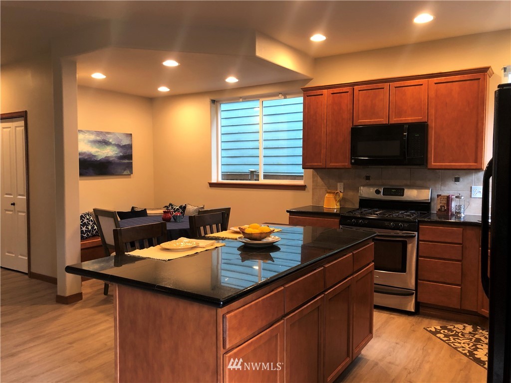 17825 20th Avenue Southeast, Unit 54 Bothell, WA 98012 - Photo 6 of 23 Gallery Image 6
