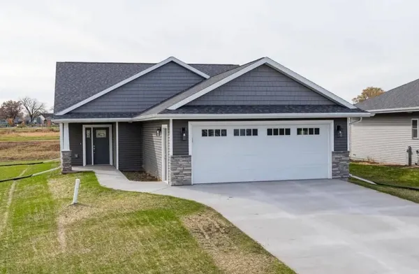 $1,500 | 3409 Caden Oshkosh Wi 549 Court, Oshkosh, WI 54904