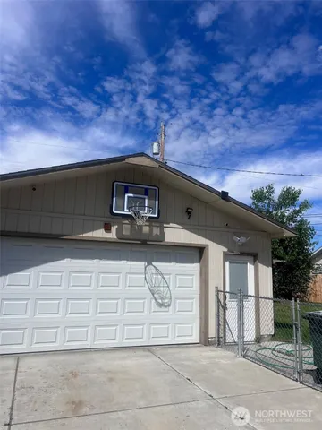 $525,000 | 1317 Farrell Lane, Richland, WA 99354