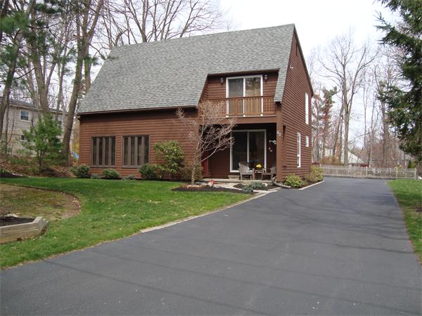 62 Carter Road Worcester, MA 01609 - Photo 2 of 25 Gallery Image 2