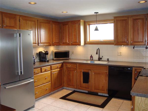 62 Carter Road Worcester, MA 01609 - Photo 6 of 25 Gallery Image 6