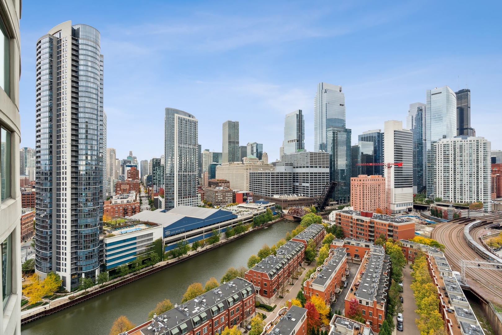 501 North Clinton Street, Unit 2004 Chicago, IL 60654 - Photo 26 of 34 a view of a city with tall buildings