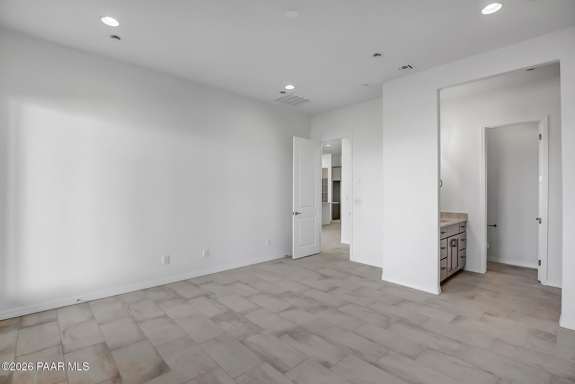 5229 Meandering Trail Prescott, AZ 86301 - Photo 16 of 40 Primary Bedroom