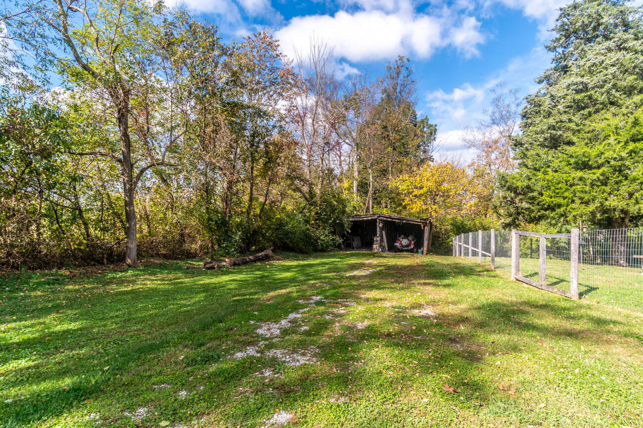 1315 Blue Lick Road Berea, KY 40403 - Photo 16 of 45 113
