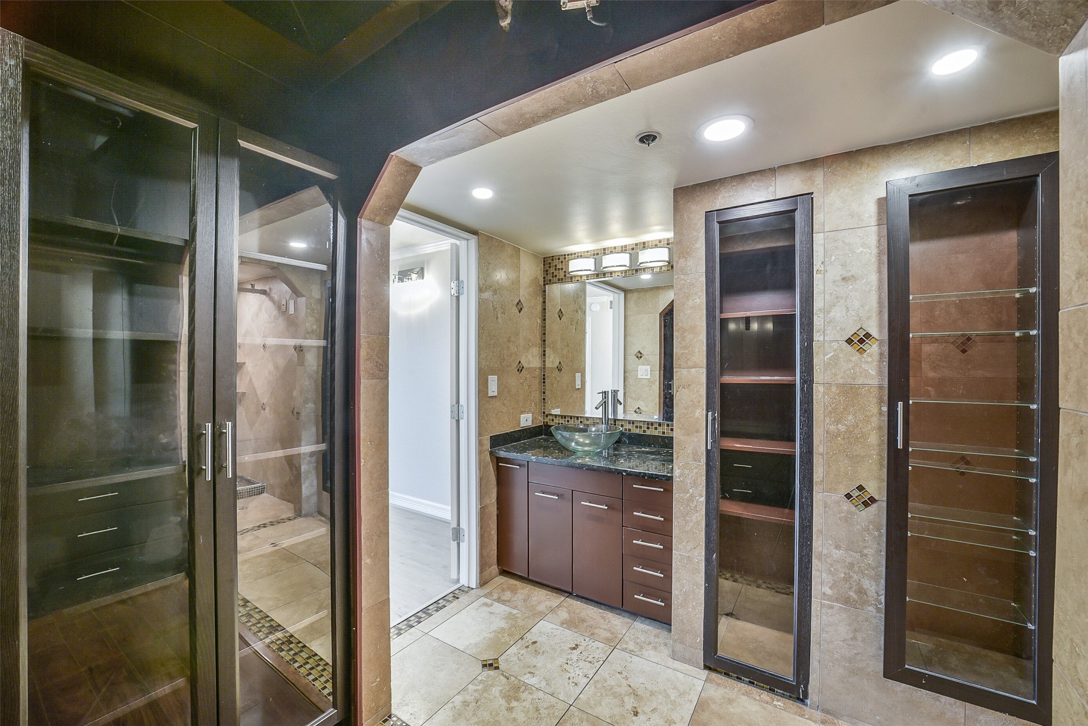 3525 Sage Road, Unit 515 Houston, TX 77056 - Photo 15 of 25